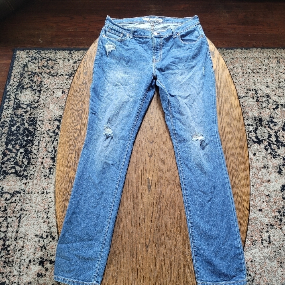 Old Navy The Sweetheart Distressed Medium Wash Jeans Size Women's 10